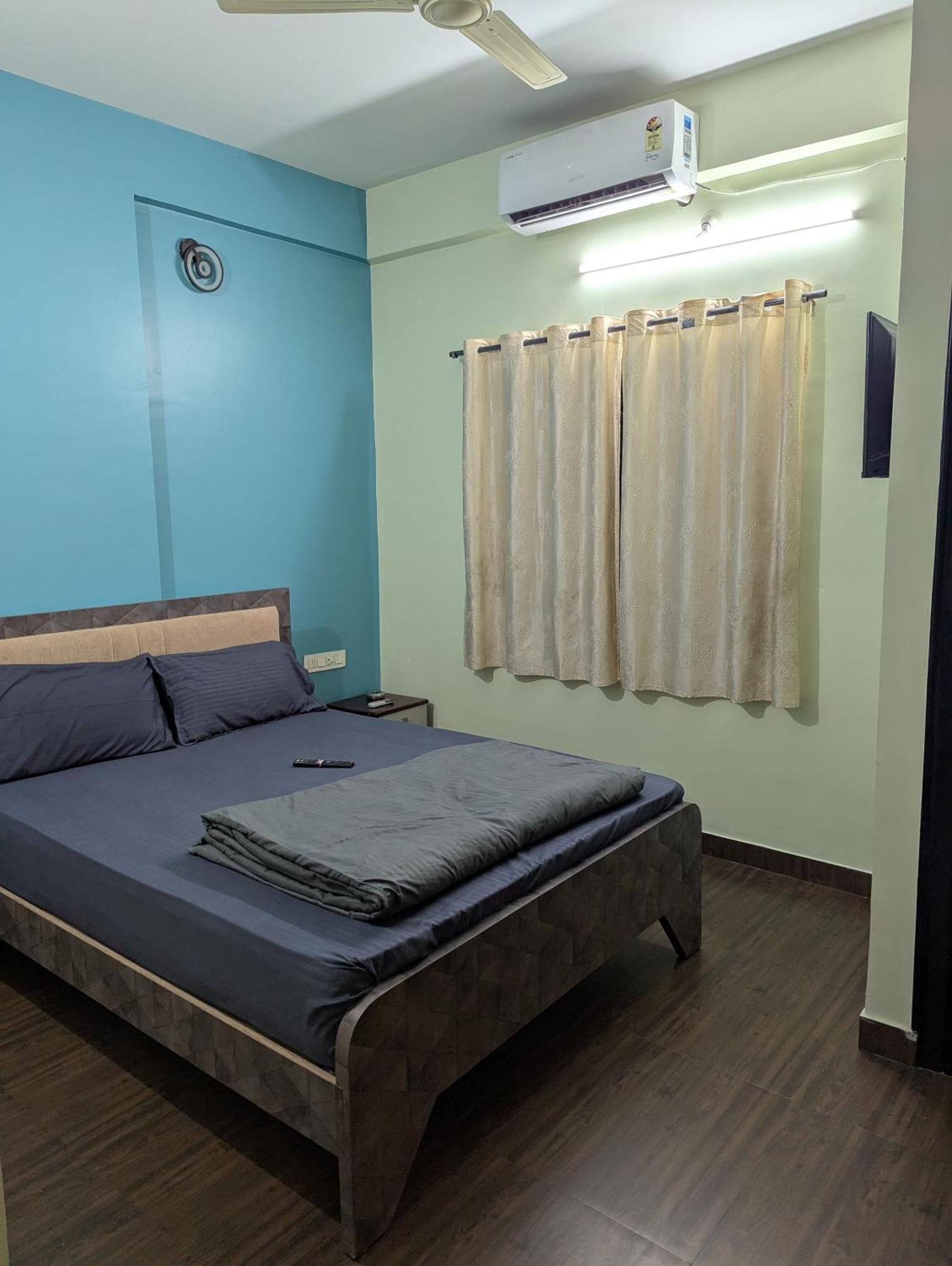Hotel Mahaveer Bhavan Comforts Bangalore Exterior photo